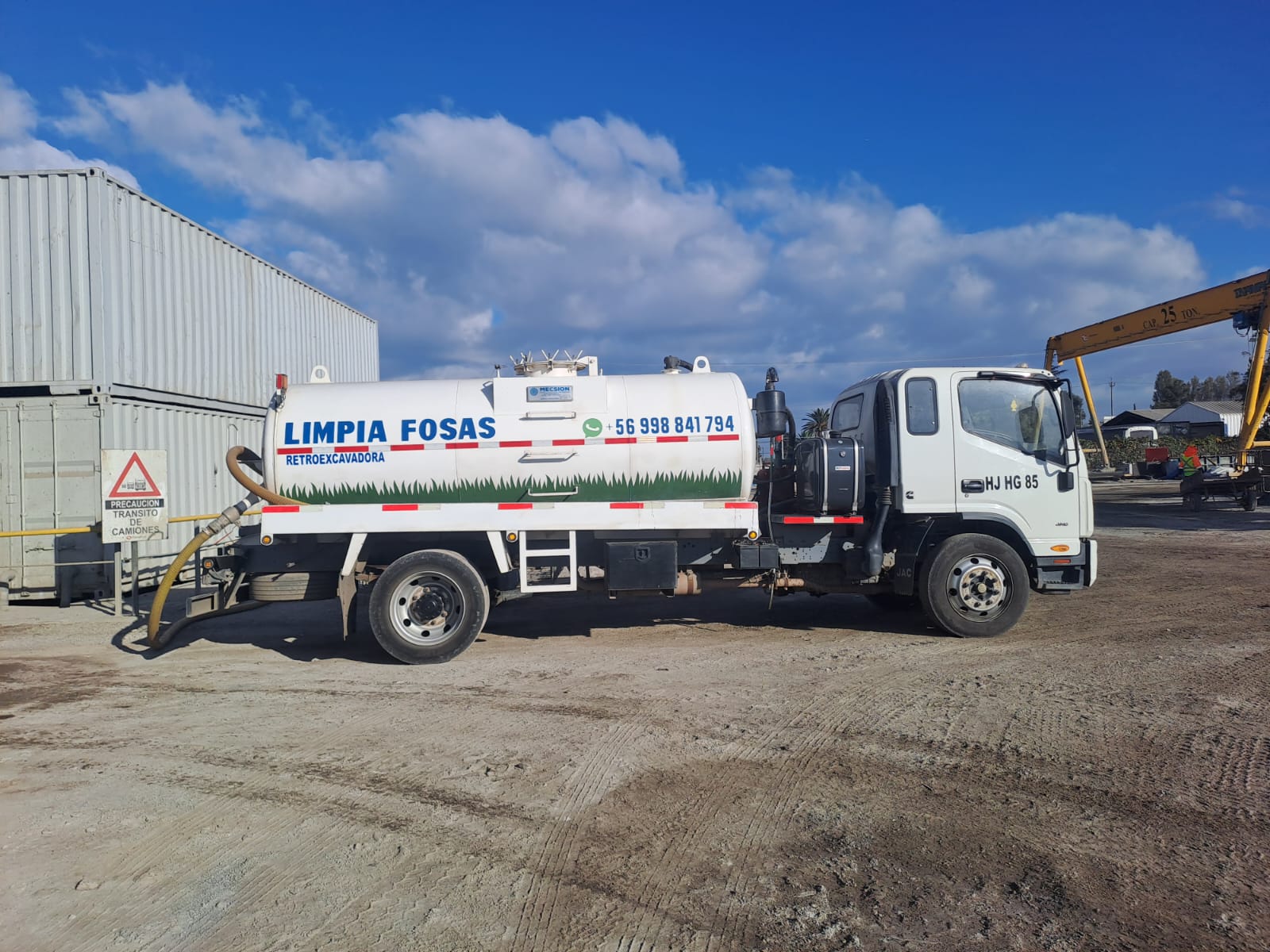 Somos Limpia Fosa Héctor Díaz